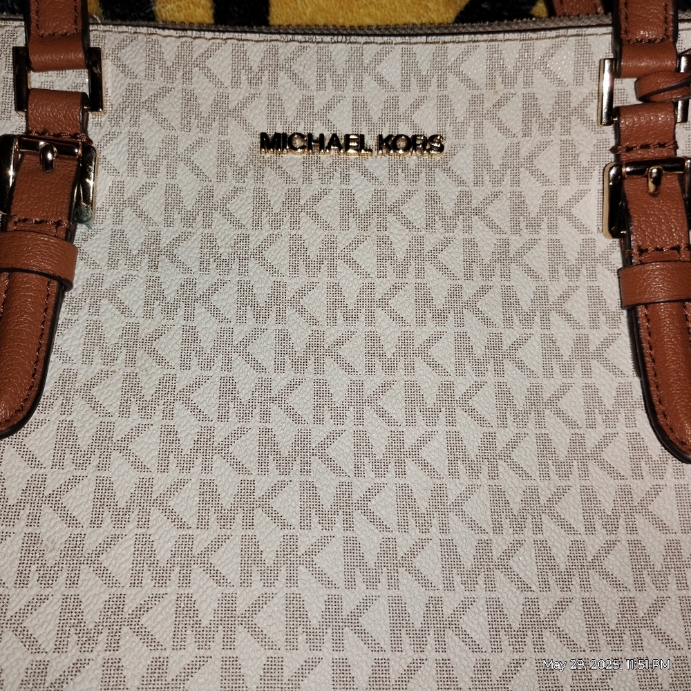 Michael Kors Charlotte Large Logo and Leather Top-Zip Tote Bag - Picture 5 of 10